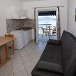 Mediterranean Seaside - Deak Apartment *