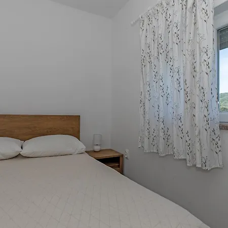 Mediterranean Seaside - Deak *