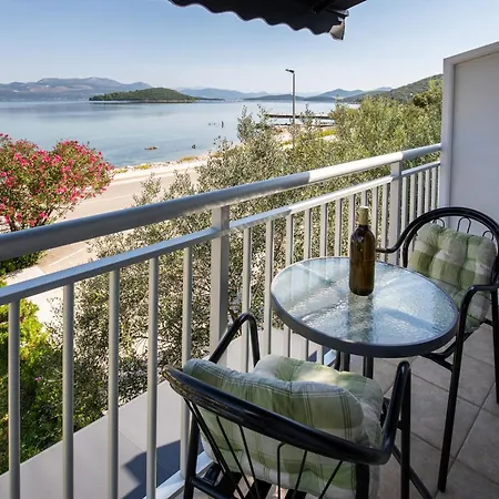 Mediterranean Seaside - Deak Apartment