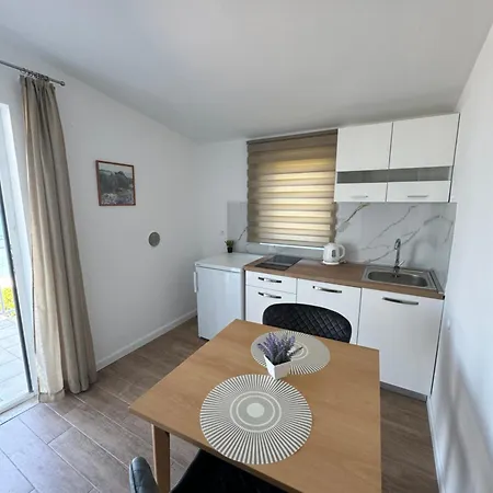 Mediterranean Seaside - Deak