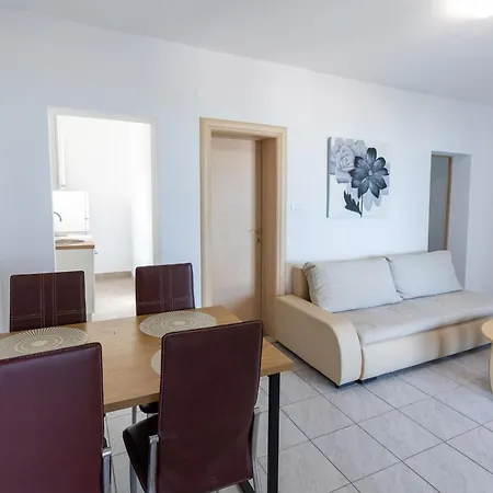 Mediterranean Seaside - Deak Apartment