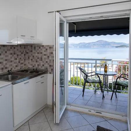 Mediterranean Seaside - Deak