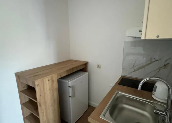 Mediterranean Seaside - Deak דירה Drače