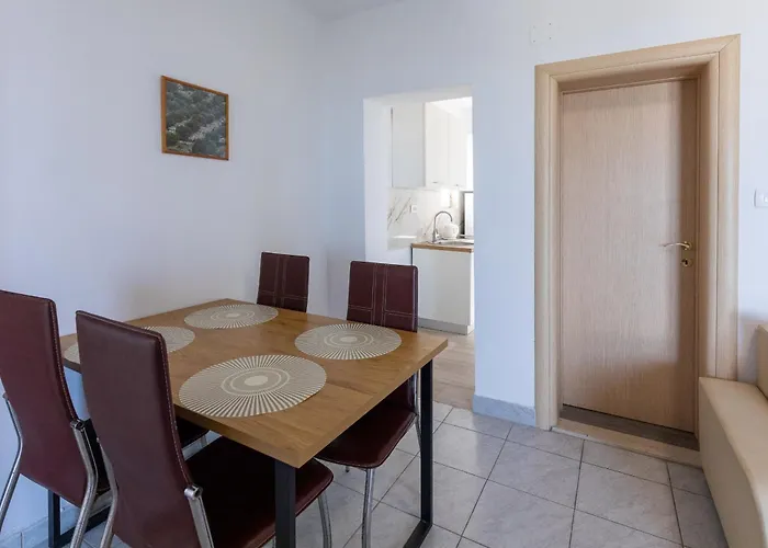 Mediterranean Seaside - Deak