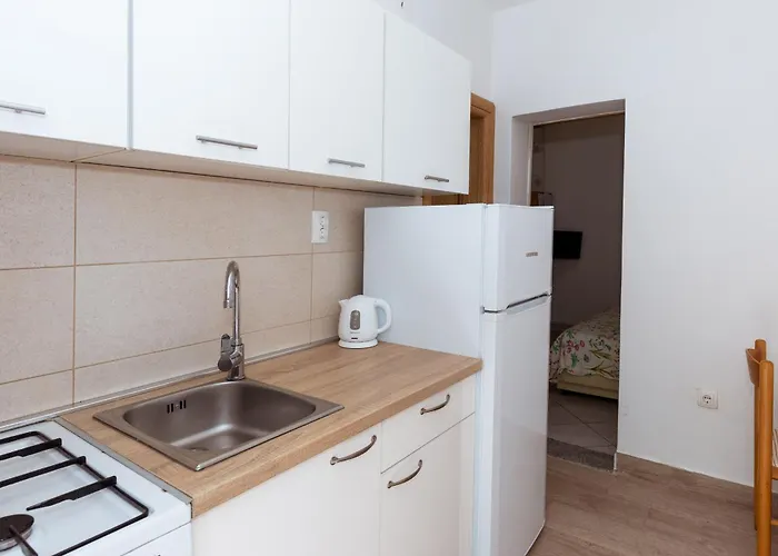 Mediterranean Seaside - Deak