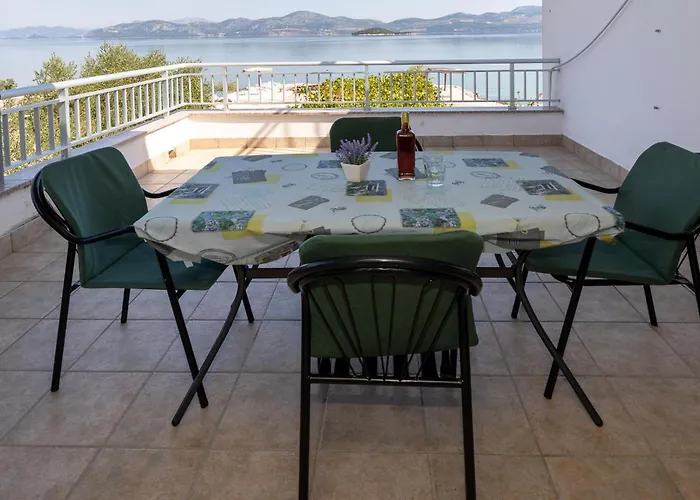 Mediterranean Seaside - Deak דירה Drače