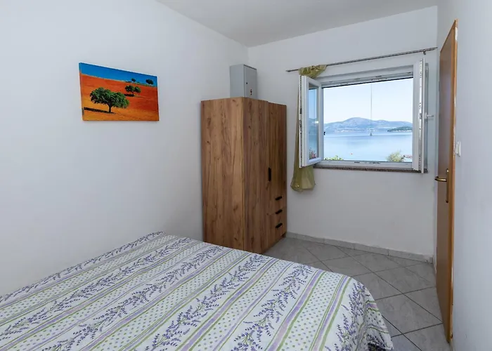 Mediterranean Seaside - Deak דירה Drače